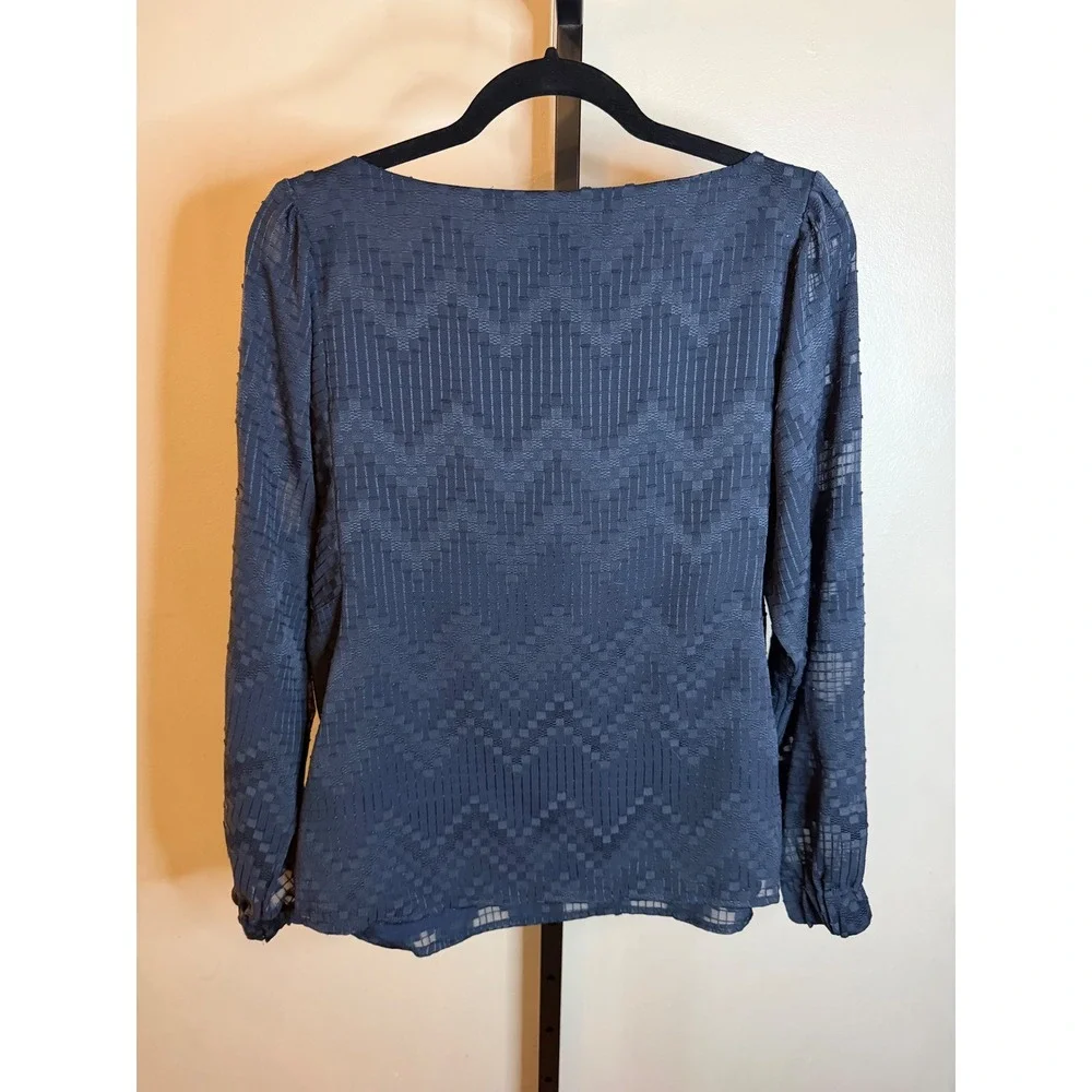 Banana Republic Navy Blue Textured Chevron Boat Neck Puff Sleeve Blouse Size M
